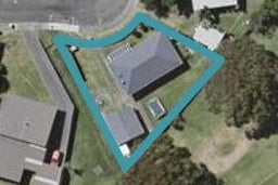 16 Bahama Crescent, Paraparaumu Beach, Paraparaumu