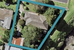 7 Riki Road, Point England, Auckland