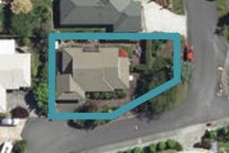 6 Idesia Grove, Richmond