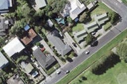 2/24 Seabreeze Road, Narrow Neck, Auckland