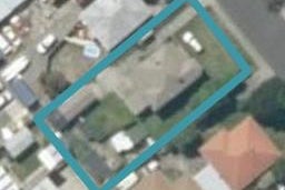 909 Queen Street East, Parkvale, Hastings
