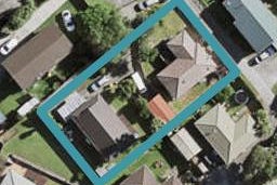 2/7 Sparrow Place, Weymouth, Auckland