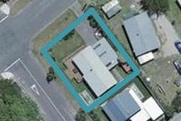 16 Cambridge Road, Martinborough