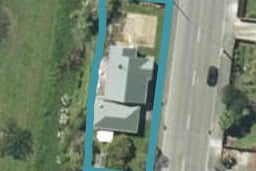 123 Commercial Street, Takaka