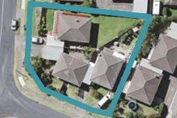2/2 Cairngorm Place, Highland Park, Auckland