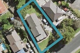 21 Staincross Street, Green Bay, Auckland