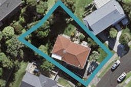7 Calman Place, Chatswood, Auckland
