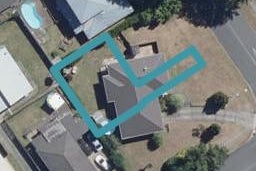 2/1 Dover Road, St Andrews, Hamilton
