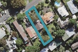 9 Glade Place, Birkenhead, Auckland