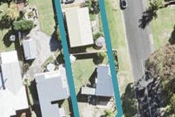 16 Surf Road, Stanmore Bay, Whangaparaoa