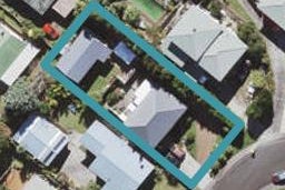 4 Tara Road, Henderson, Auckland