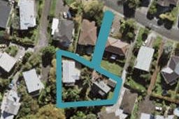 2/16 James Evans Drive, Northcote, Auckland