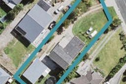 37 Parrs Cross Road, Henderson, Auckland
