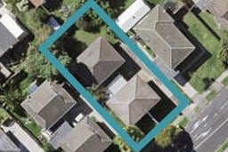 2/7 Fortunes Road, Half Moon Bay, Auckland