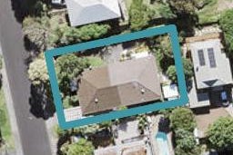 2/6 Pokapu Street, Titirangi, Auckland