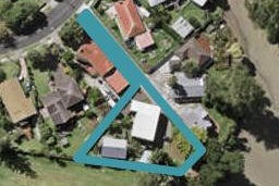 1/106 Tiraumea Drive, Pakuranga, Auckland