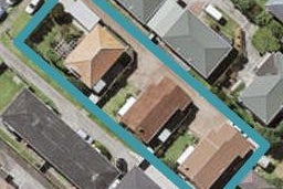 2/4 Trafalgar Road, Milford, Auckland
