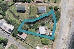 818 Wainui Main Road, Wainui, French Farm