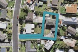 8 Vina Place, Massey, Auckland