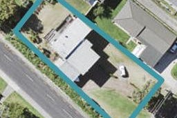2 Marine Parade, Mellons Bay, Auckland
