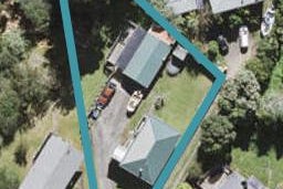 13 Beazley Place, Glendene, Auckland