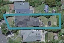 18 Pembroke Road, Northland, Wellington