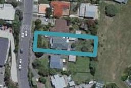 14 Handyside Street, Tawa, Wellington