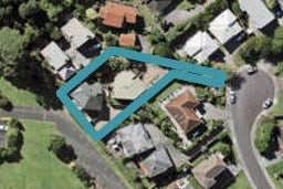 2/12 Strabo Place, Windsor Park, Auckland