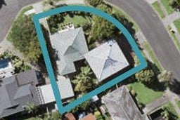 2/4 Chip Grove, Sunnyhills, Auckland