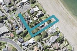15 The Esplanade, Campbells Bay, Auckland