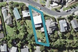 18 Peter Terrace, Castor Bay, Auckland