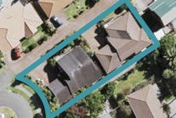 1/40 Taupiko Place, Green Bay, Auckland