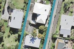 2/94 Island Bay Road, Beach Haven, Auckland
