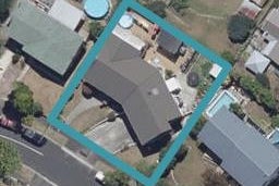 17 McGregor Place, Hillcrest, Hamilton