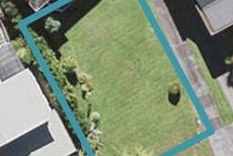 77A Cliff View Drive, Green Bay, Auckland