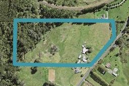 11 Tram Valley Road, Swanson, Auckland