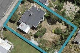 36 Henderson Street, Bluff