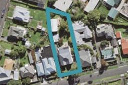 2/11 Vincent Road, Northcote Point, Auckland
