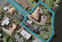 1/86 Shakespeare Road, Milford, Auckland