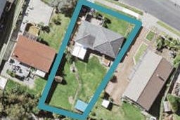 4 Robbies Road, Shelly Park, Auckland