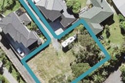168A Cliff View Drive, Green Bay, Auckland