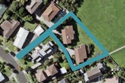 1/22 Curacao Place, Half Moon Bay, Auckland