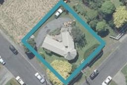 16 Stevenson Avenue, Sawyers Bay, Port Chalmers