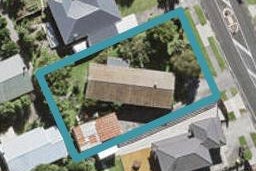 82 Flanshaw Road, Te Atatū South, Auckland