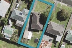 42 Smythe Road, Henderson, Auckland