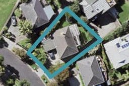 8 Silverton Avenue, Wai o Taiki Bay, Auckland