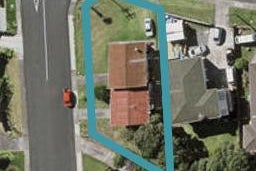 1/2 Cheval Drive, Totara Vale, Auckland