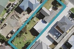 63 Awaroa Road, Sunnyvale, Auckland