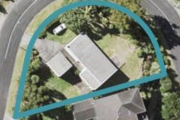 5 Montgomery Crescent, Cockle Bay, Auckland