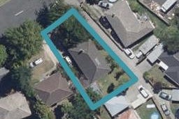 100 Holland Road, Fairfield, Hamilton